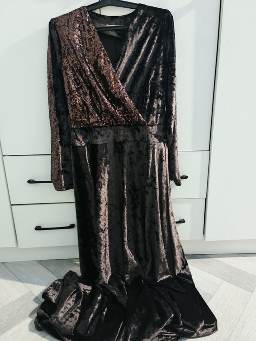 Платье велюровое