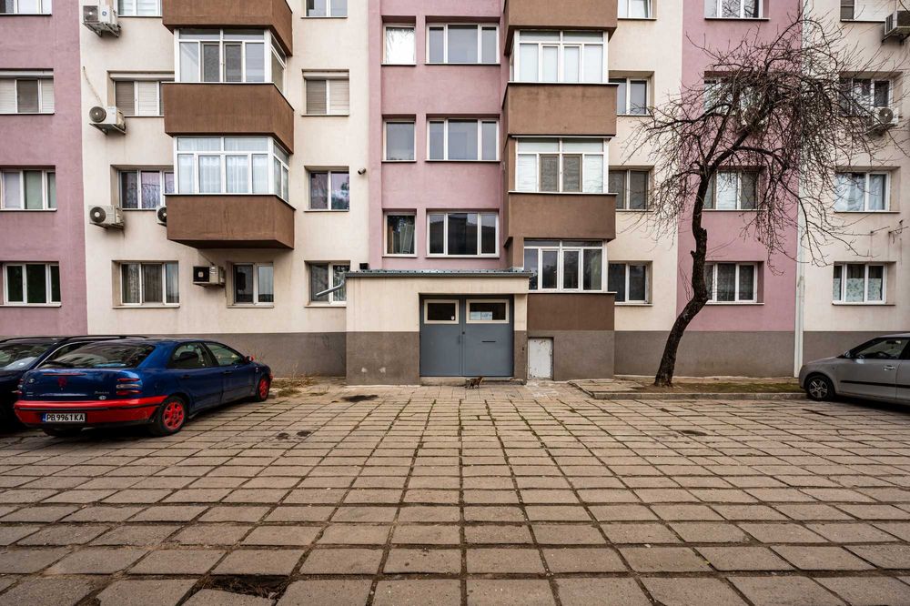 Продава се Двустаен апартамент в Пловдив, Изгрев - 63 кв.м за 1302 €/кв.м - Снимка #16