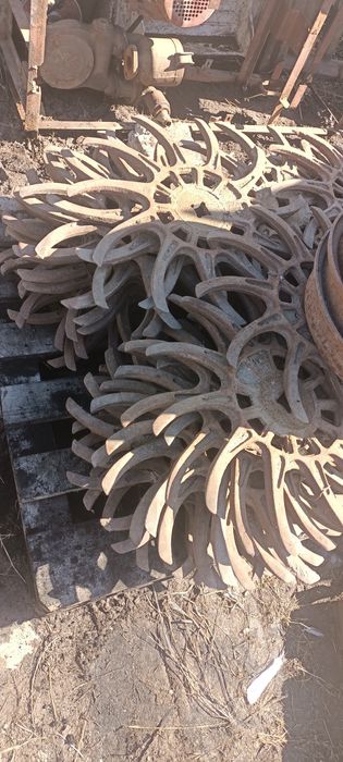 Продам баллон комбайн, расспред мтз, диск Т 25