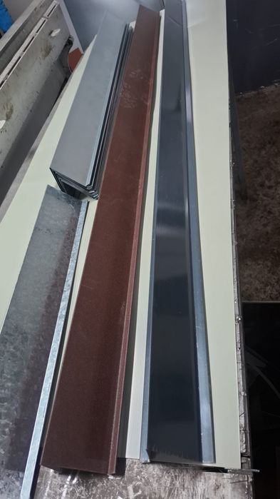 Parazapezi acoperis  9 lei m l