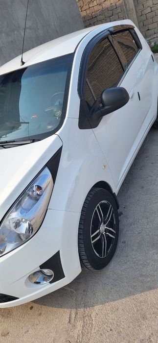 Spark 2015-yil 2-pozitsiya