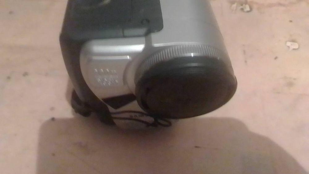 Ретро видеокамера Samsung VP-L900