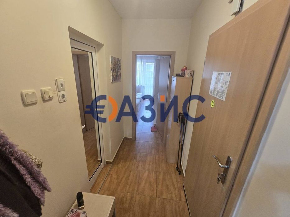 Продава се Двустаен апартамент в к.к. Слънчев бряг - 74 кв.м за 1075 €/кв.м - Снимка #1