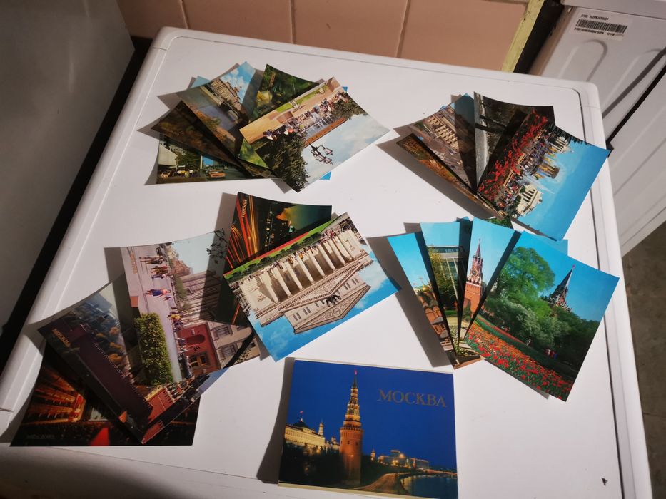 Комплект открьток  18 сюжетов
Издателство Правда
Москва 1980
О