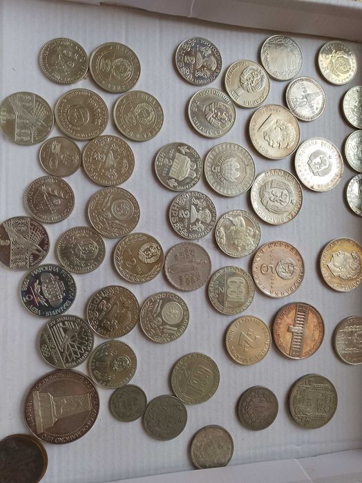 Продавам монети и сребърни