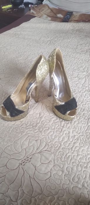 Hăinuțe dama compleuri matase