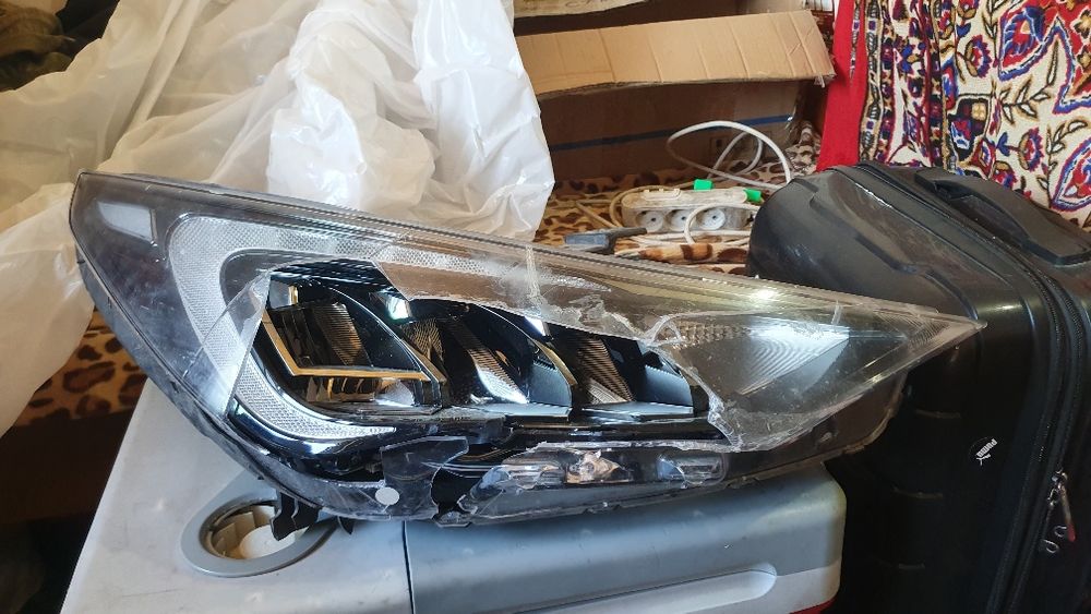 Фара Акцент Led правый