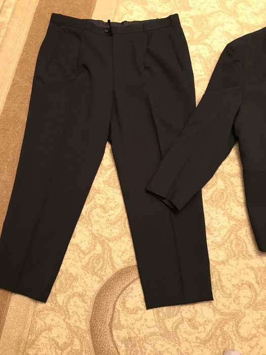 Продам мужской костюм.