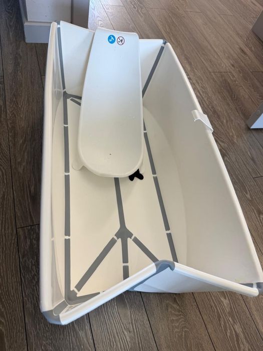 Ванночка Stokke