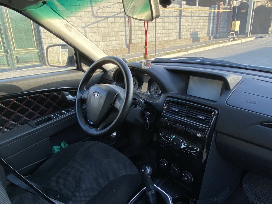 Срочно ! Приора 2013 г.