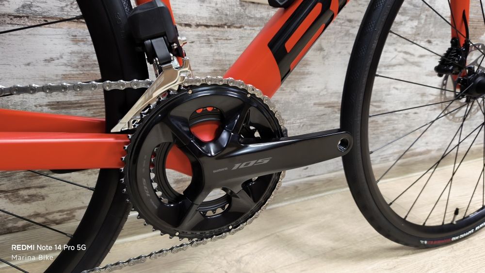 Карбонов шосеен велосипед BMC Teammachine SLR Disc 105 Di2 Mavic | 47