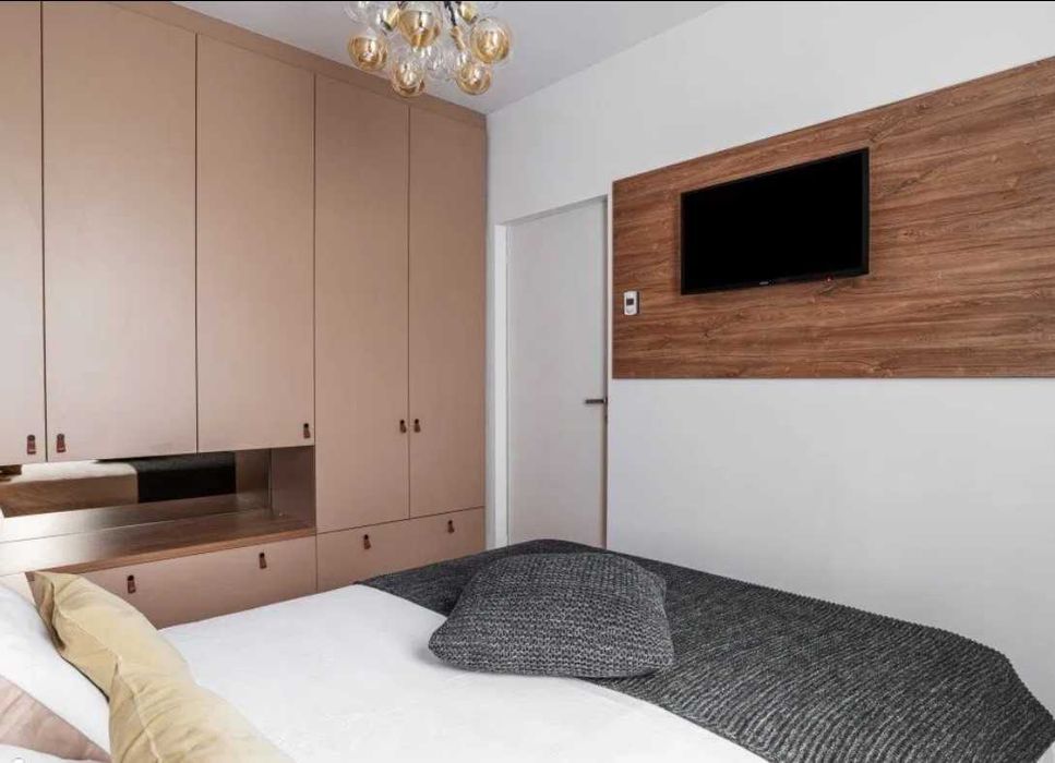 Дава се под наем Тристаен апартамент в Бургас, Център - 80 кв.м за 306 € - Снимка #4