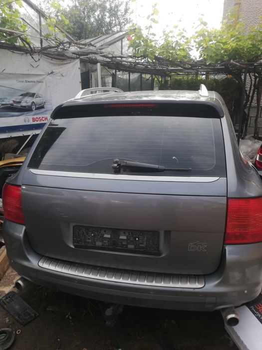 Порше Кайен цял или на части .