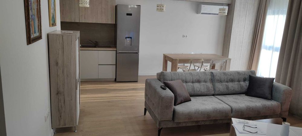 Inchiriez apartament 2 camere, utilat, 1 loc parcare