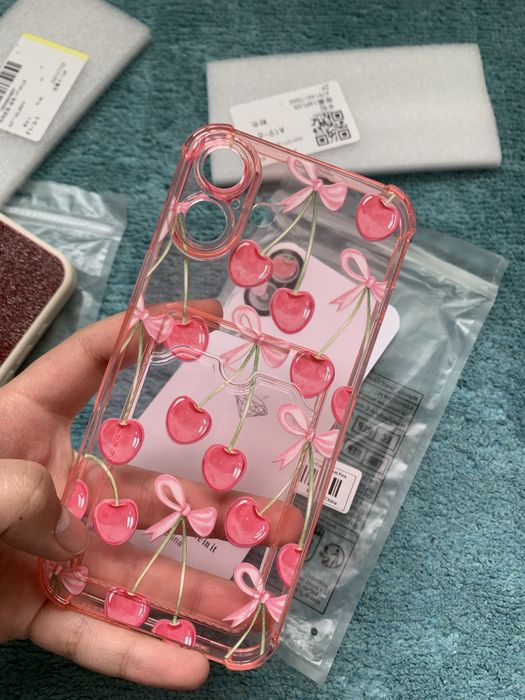 Чехлы на 16 айфон plus