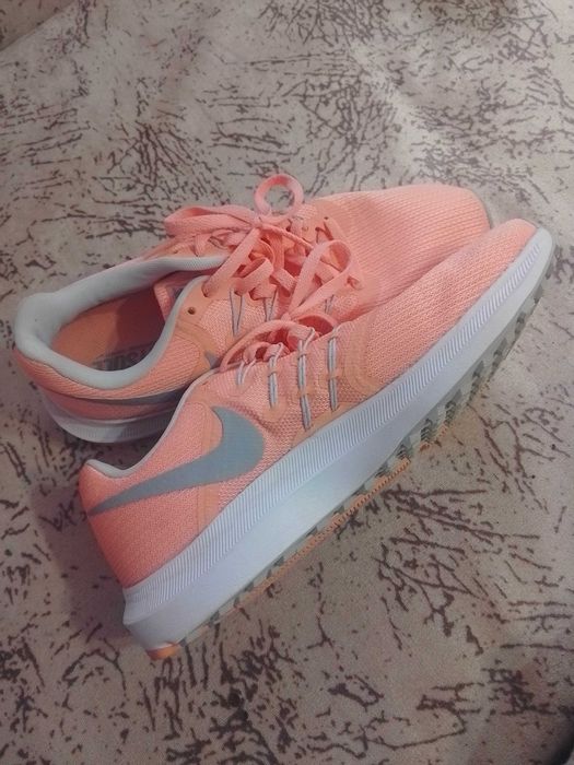 Nike Run Swift Bleached 40 номер нови