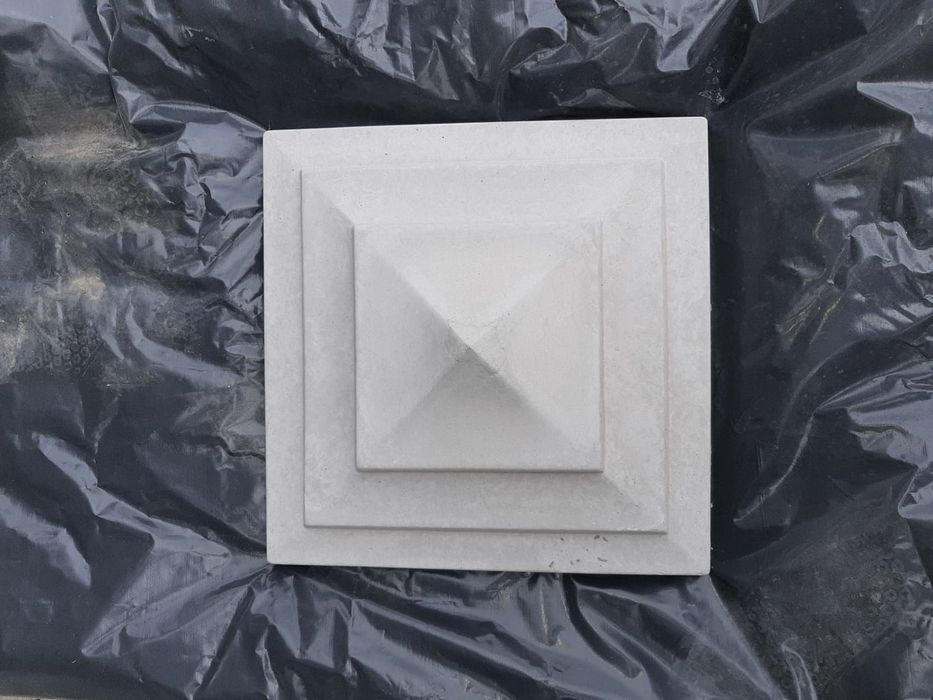 Stalpisori ornamentali si capace stalpi