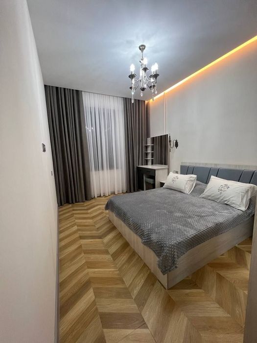Продам квартиру  мирзо Улугбека
