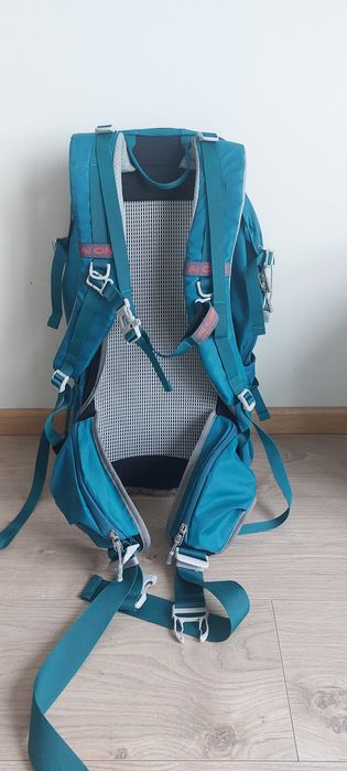 Дамска туристическа раница 35L