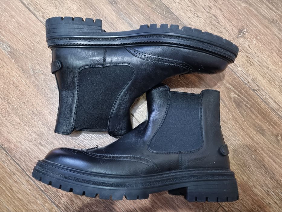 Продам кожаные ботинки челси осень-весна