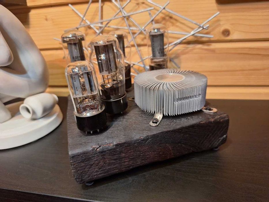 Doua obiecte decor "old lamps era" semnate Christian F.