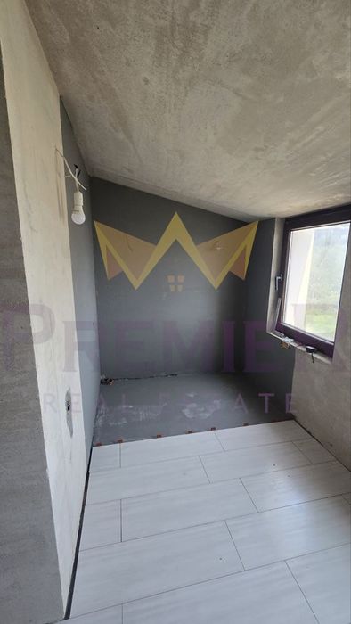 Продава се Мезонет в Варна, Бриз - 350 кв.м за 1286 €/кв.м - Снимка #3