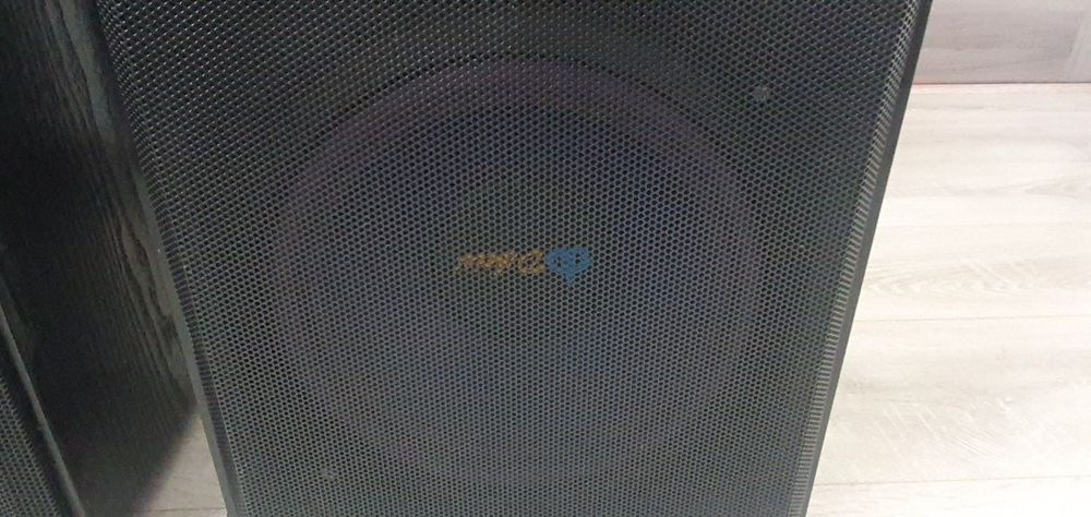 Vând doua boxe pasive din imagine.