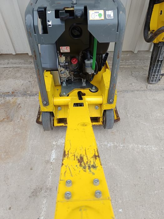 Placa vibranta Wacher Neuson Reversibila 215 kg  placa vibranta diesel  pornire la cheie