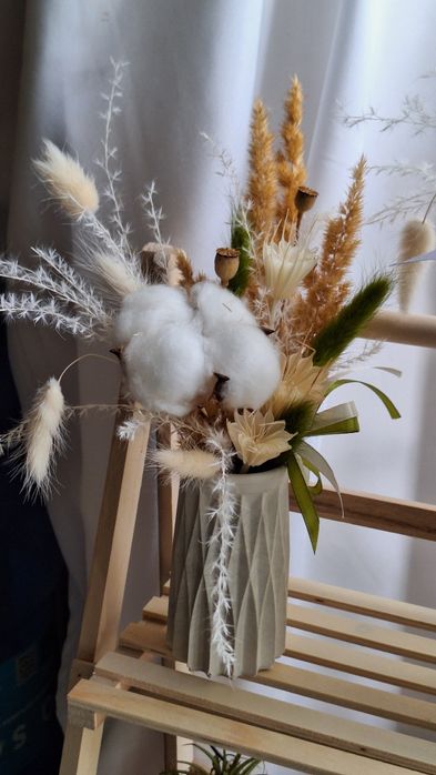 Композиции из сухоцветов