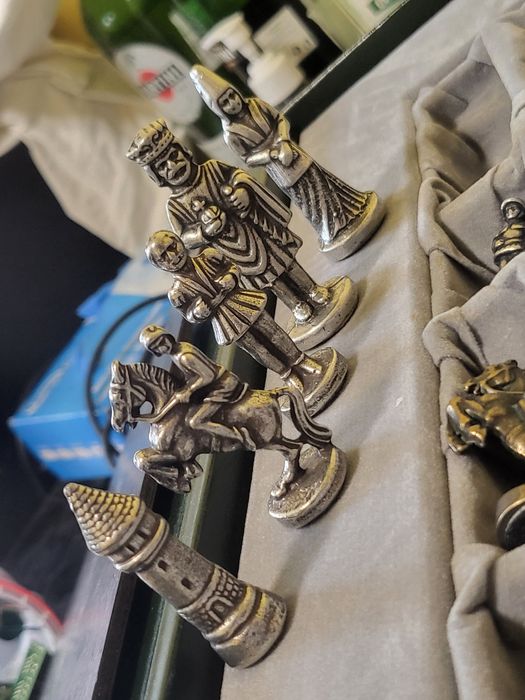 Промо Цена. НОВ!!! Продавам луксозен  шах .