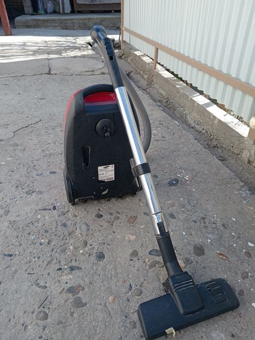 Продаётся полесос самсунг
