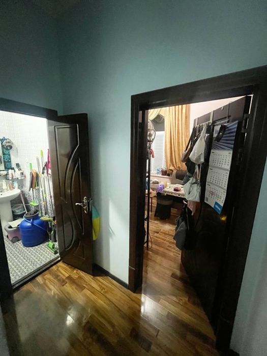 Tezda 2 xonalik 1 qavatda sotiladi