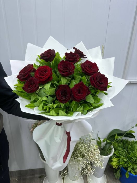 Atirgul roza jivoy buket gullar tashkent