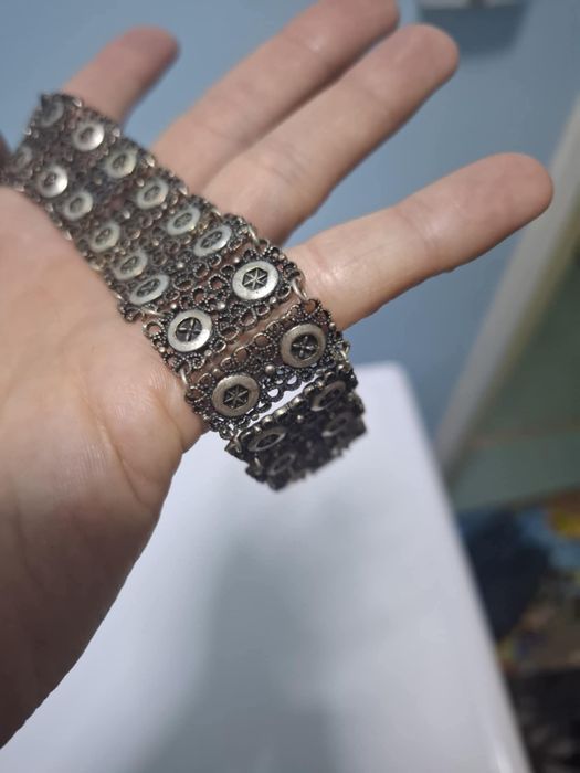 Стара гривна 
Цена 50 лв