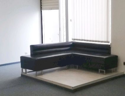 Ъглов кожен диван