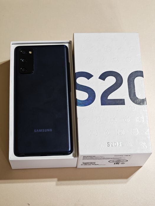Samsung S20 FE 128 gb Ram 6 полный комплект