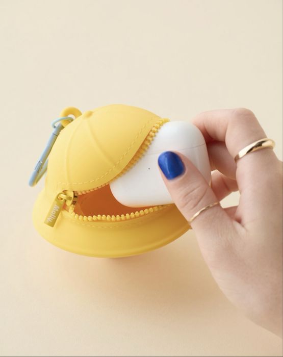 Брелок-Игрушка (чехол для наушников)