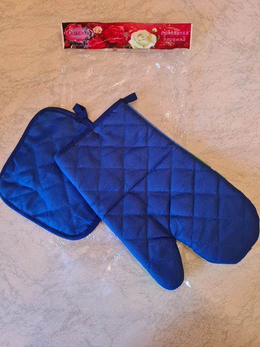 Новые комплекты  кухонных прихваток и щетка