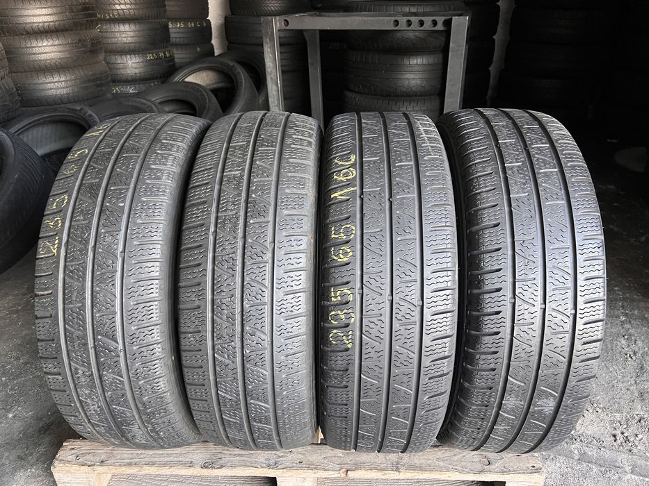 4 anvelope iarna 235/65/16 C , Pirelli !