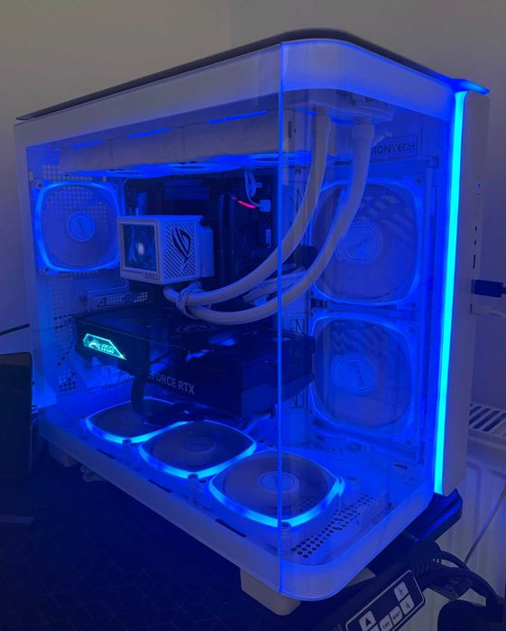 PC Gaming Ryzen 7 7700X + RTX 4080 SUPER