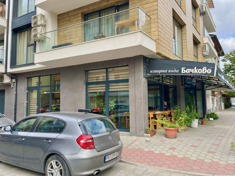 Дава се под наем Заведение в Пловдив, Каменица 2 - 183 кв.м за 1495.83 € - Снимка #1