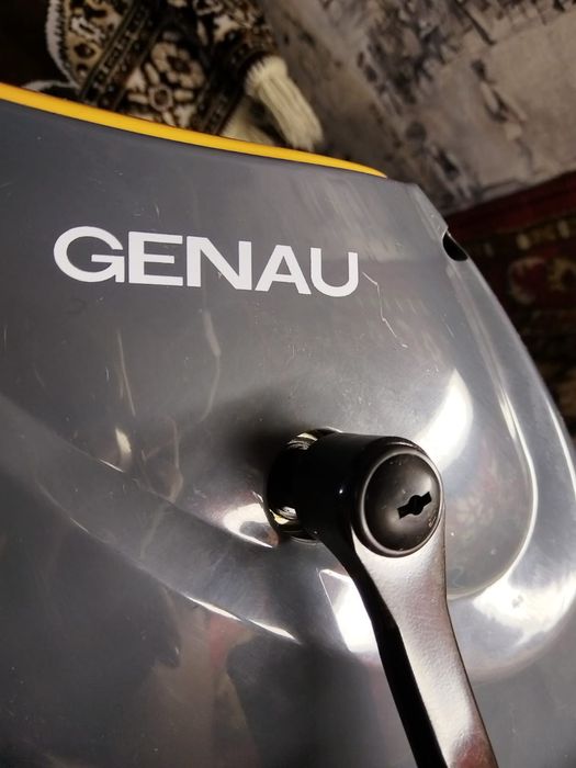 велотренажёр  Genau.