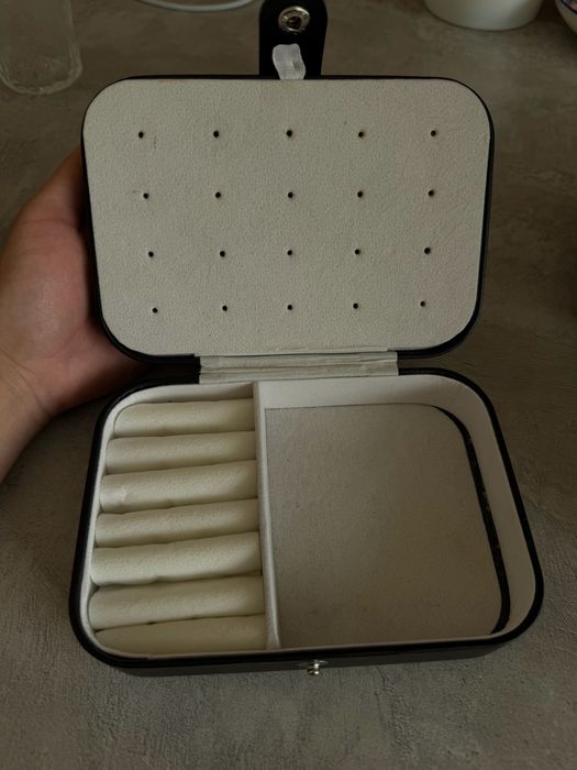 Продам шкатулку для украшений