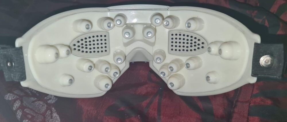 Aparat masaj facial și îmbunătățirea vederii