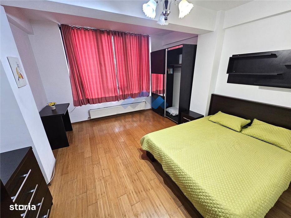 Palas, Hotel International, apartament spatios in bloc nou