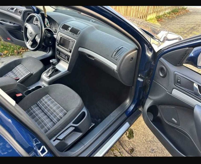 Vand Skoda Octavia 2 combi 2.0 diesel automata