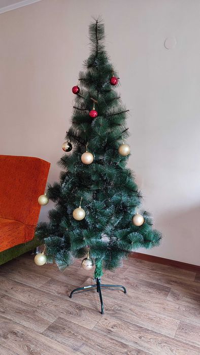 Продам Ёлку 160см