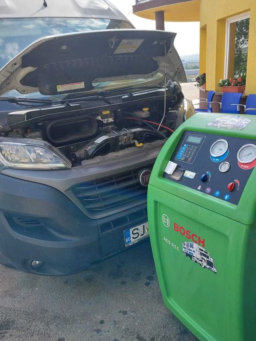 Încărcarea instalației de climatizare auto cu freon R134a (standard) și R1234yf (ecologic)