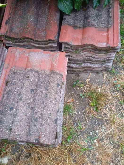 Vând țiglă din beton și ceramica