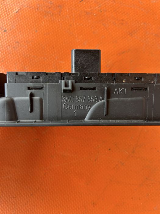 Comanda geamuri electrice VW Passat B7